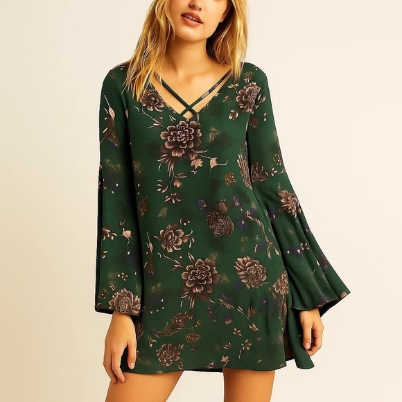 Free People Dresses & Skirts - Free People Heartbeat Bell Sleeve Emerald Green Floral Dress XS Fairy Boho Flowy